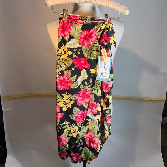 MIRACLESUIT PAREO - Picture 1 of 3